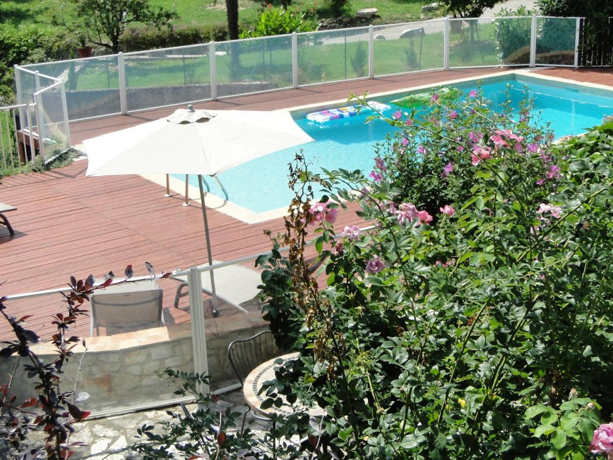 Mas De Sarjac Apartment Saint-Andéol-de-Vals Exterior foto